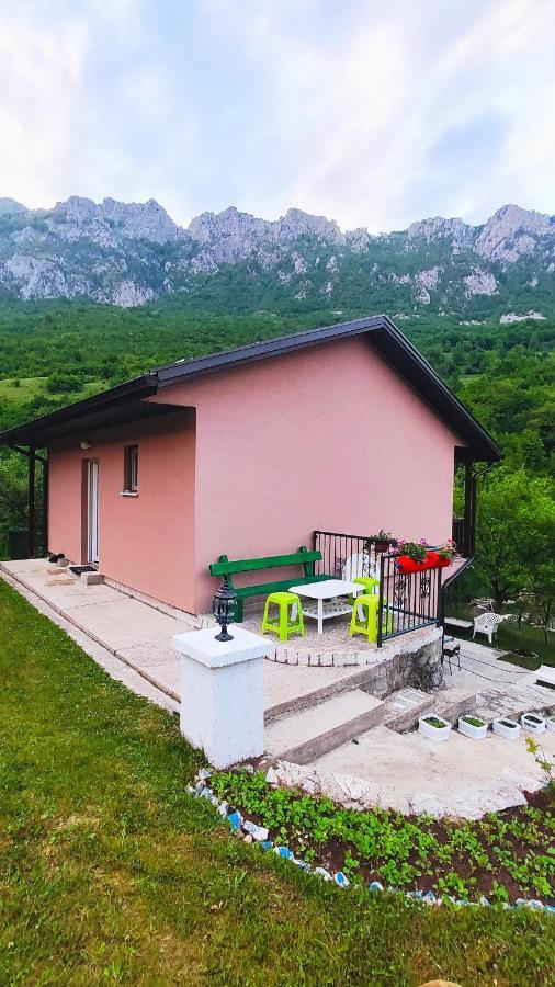 Privatni Smjestaj "Mratinje" Pension Plužine Buitenkant foto