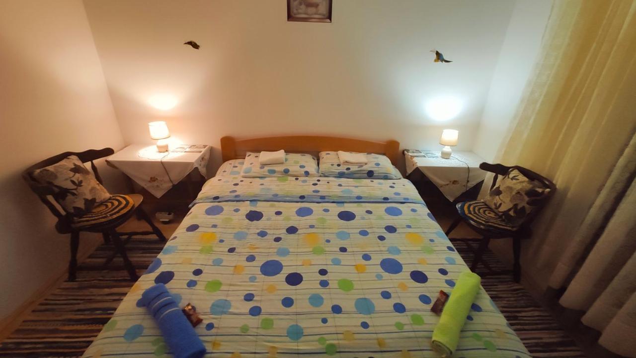 Privatni Smjestaj "Mratinje" Pension Plužine Buitenkant foto