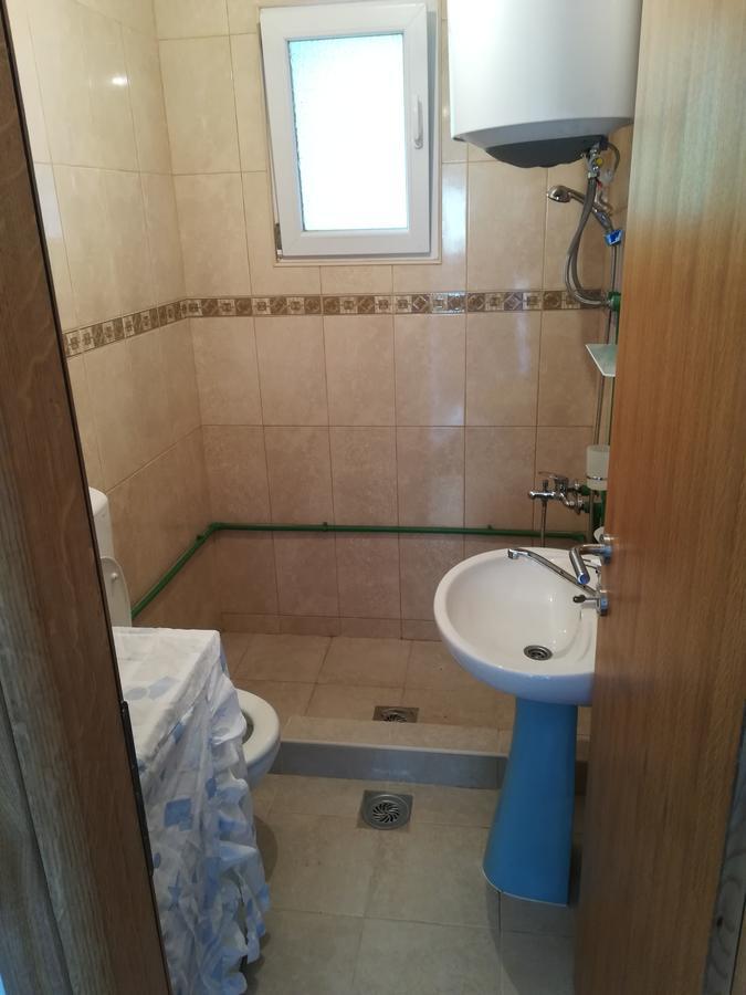 Privatni Smjestaj "Mratinje" Pension Plužine Buitenkant foto